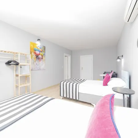 Apartman Spacious Flat In Konyaalti