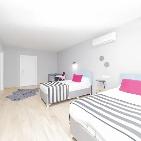 Spacious Flat In Konyaalti